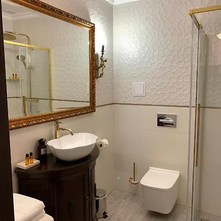 Apartament Palacowy Polonia Z Miejscem Parkingowym Łódź Esterno foto